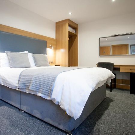 ออล ซีซั่น บีแอนด์บี Bed & Breakfast พอร์ตรัช ภายนอก รูปภาพ