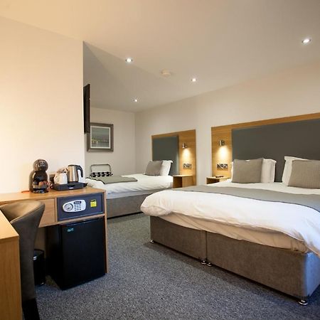 ออล ซีซั่น บีแอนด์บี Bed & Breakfast พอร์ตรัช ภายนอก รูปภาพ
