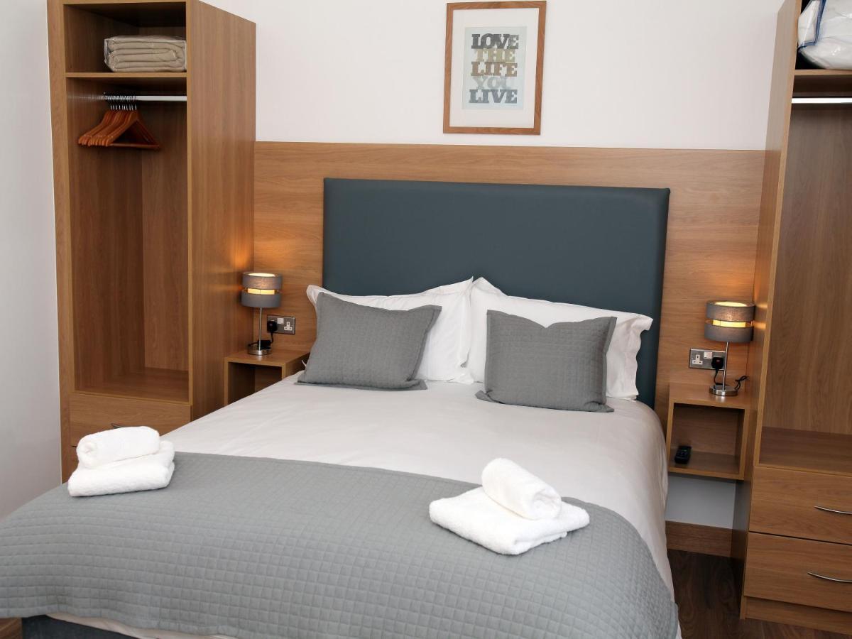 ออล ซีซั่น บีแอนด์บี Bed & Breakfast พอร์ตรัช ภายนอก รูปภาพ