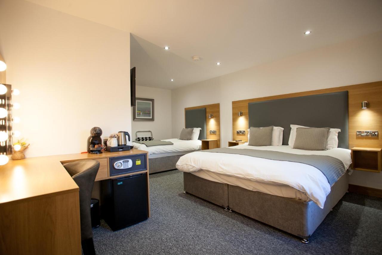 ออล ซีซั่น บีแอนด์บี Bed & Breakfast พอร์ตรัช ภายนอก รูปภาพ